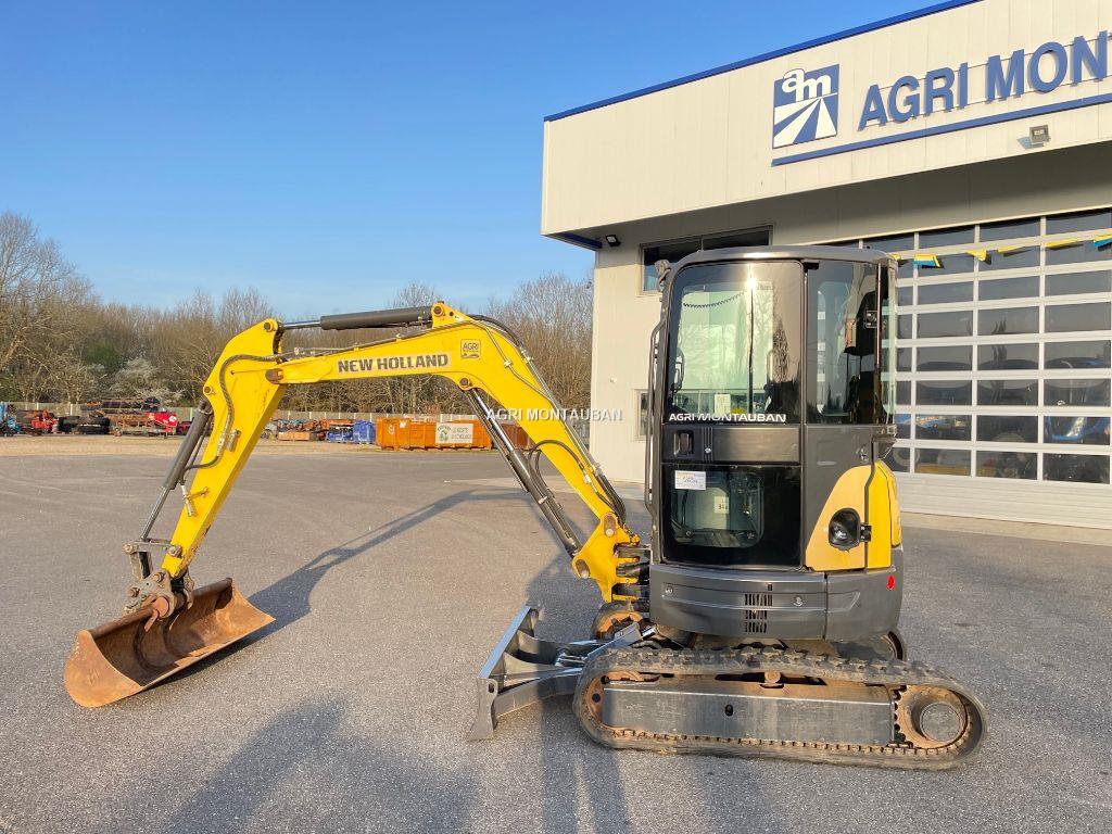 NEW HOLLAND E35B SR D'occasion - Mini-pelle - 2014