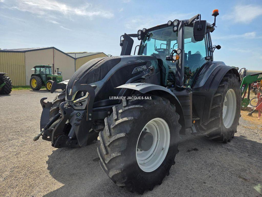 T145 VALTRA T145 ACTIVE d'occasion - Tracteur agricole - 2022