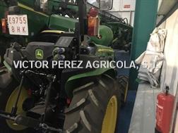 John Deere 3038E