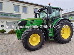 John Deere 6215