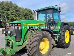 John Deere 8310