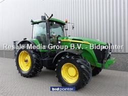 John Deere 7820