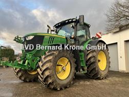 John Deere 6215