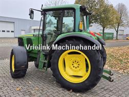 John Deere 6220