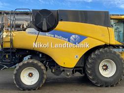 New Holland CR 9070