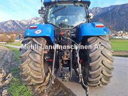 New Holland T 7040