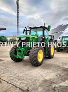 John Deere 6R 215