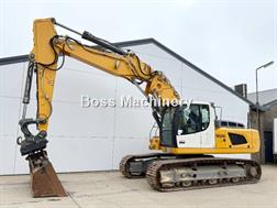 Liebherr R926LC - German Machine/ Oilquick / Tilting Bucket