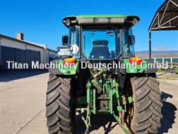 John Deere 5720