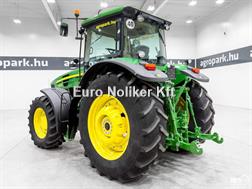 John Deere 7830