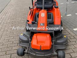 Husqvarna R214 AWD