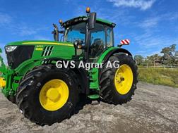 John Deere 6215