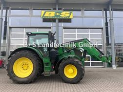 John Deere 6215