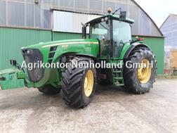 John Deere 8530