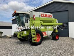 Claas commandor 228