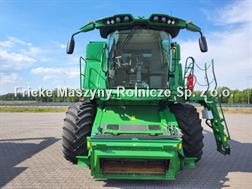 John Deere T 670