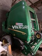 John Deere 864