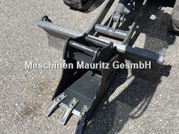 Takeuchi TB 216  Powertilt