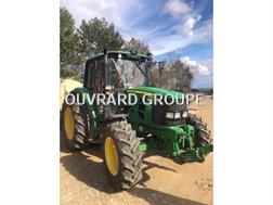 John Deere 6230