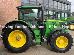 John Deere 6215