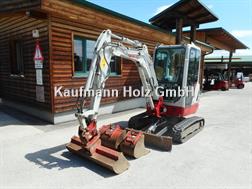 Takeuchi TB 225 mit POWERTILT + 3 Löffel ( 2.400 kg )