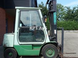 Mitsubishi FD 25 T // 2500 kg diesel