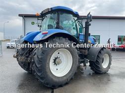 New Holland T 7050