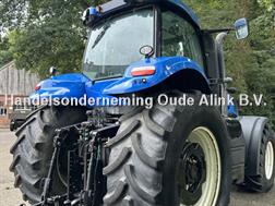 New Holland T 8.390