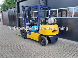 Komatsu FG 25 Heftruck Freelift Sideshift Triplex - LPG