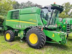 John Deere T 560