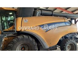 New Holland CR8080