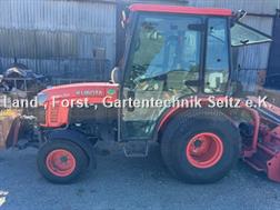 Kubota B 3030