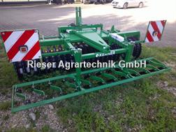 Kerner FP 300 Frontpacker, Walze ICW, Messeregge, Frühbez