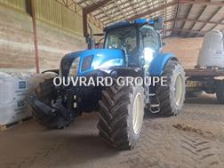 New Holland T7060