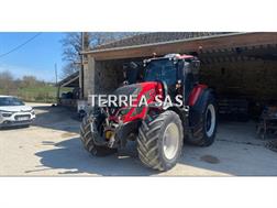 Valtra T214