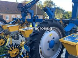 Kleine Unicorn 3, 12 rækket