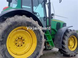 John Deere 6920