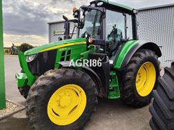 John Deere 6120M