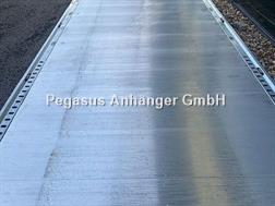Humbaur Universal 3500 Alu Tandem Aluboden