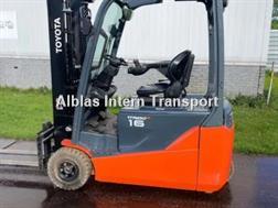 Toyota 8FBE16T heftruck met freelift 3,30m mast 6200 uur