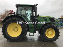John Deere 6215