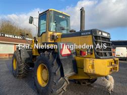Komatsu WA270