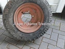Vredestein Landbouw band met velg 10.0/75-15.3