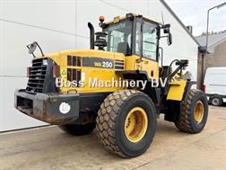 Komatsu WA250-5 - Dutch Machine / 3rd Function