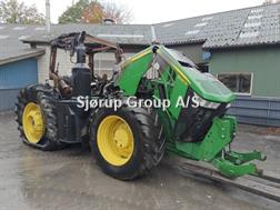 John Deere 8320 R  