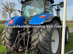 New Holland T 7040