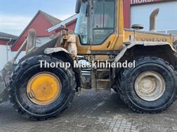 Volvo L 120 F MED NÆSTEN NYE DÆK!