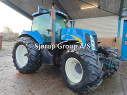 New Holland T 8040