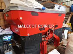 Kuhn Axis 40.2 M-EMC W VS Dynamic