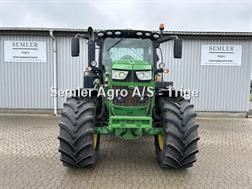 John Deere 6215